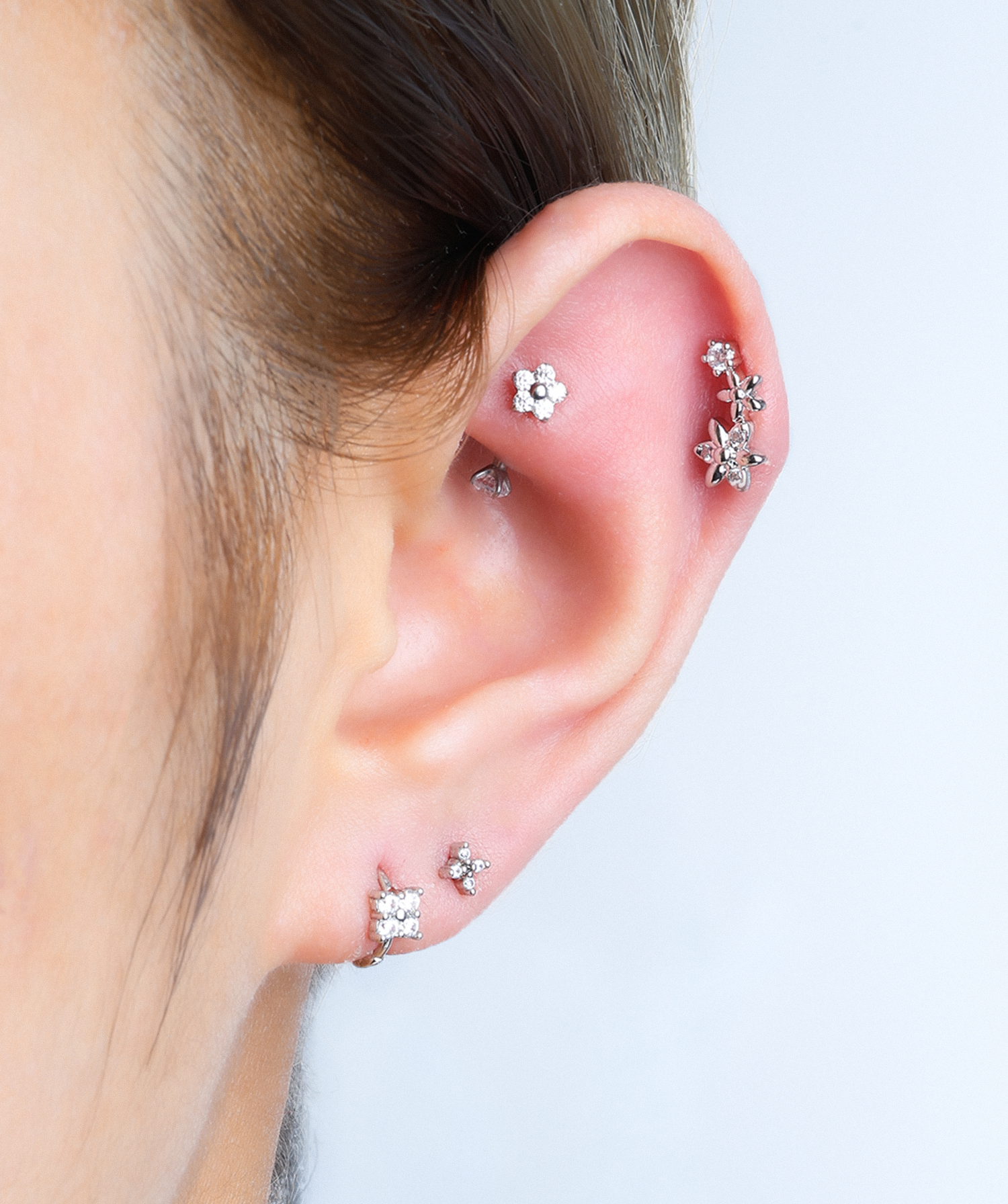 Titanium Flower Barbell - OumoJewelry