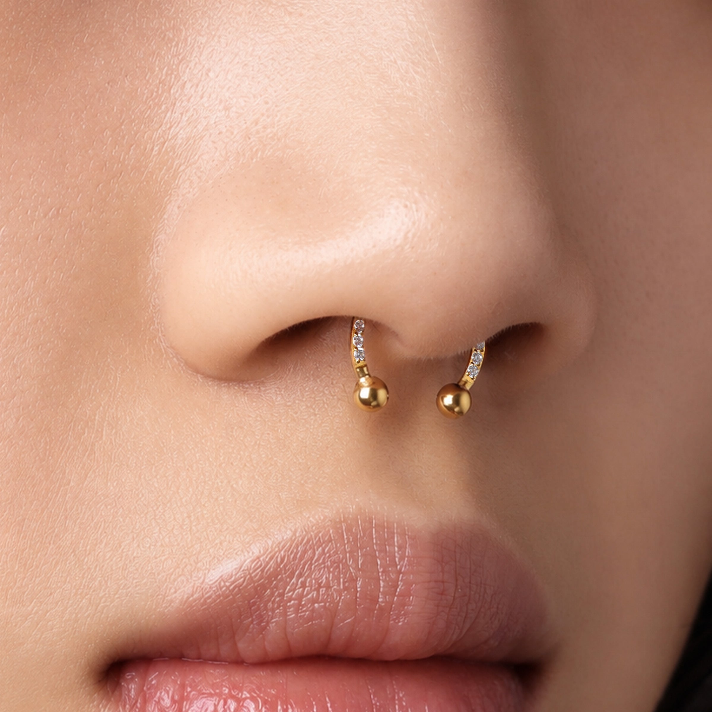 Gia Horseshoe Rings