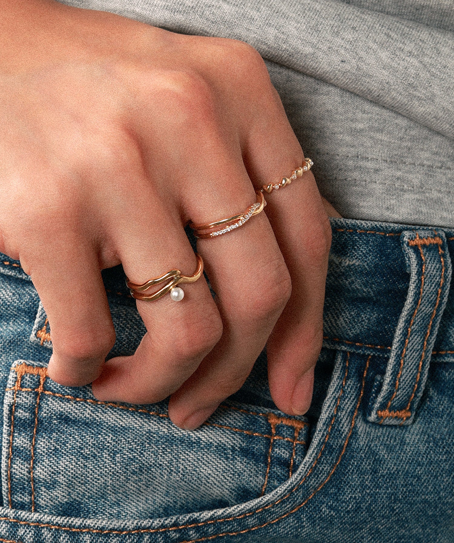 Twinkling Knot Ring - Brass - Oumo Jewelry