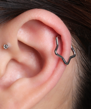 Titanium Star Clicker Hoop - OumoJewelry