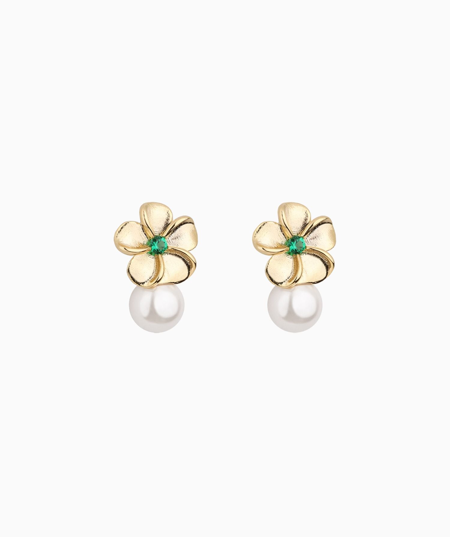 Pearl Flower Studs - OumoJewelry