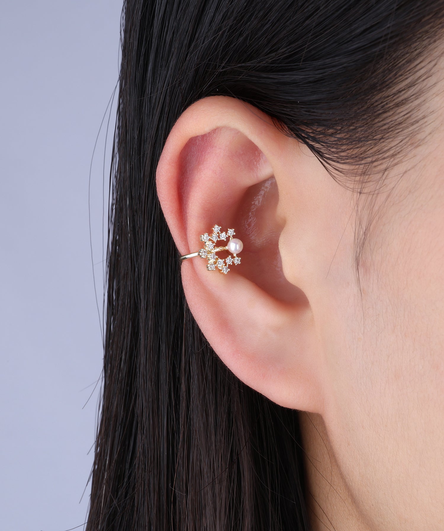 Delicate Snowflake Pearl Ear Cuff - OumoJewelry