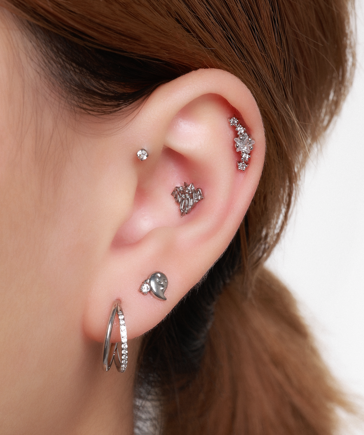 👻 Titanium Cute Ghost Flatback Stud - OumoJewelry