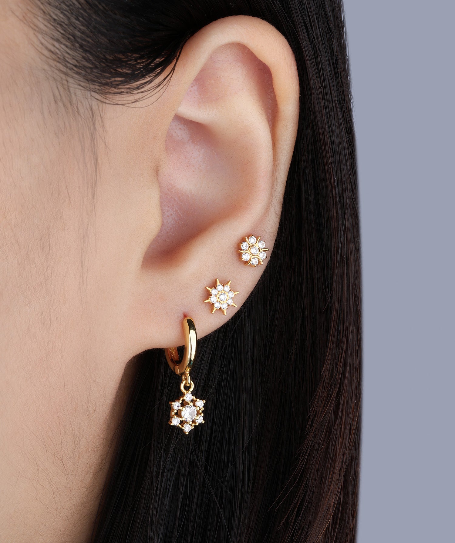 Titanium Exquisite Flower Flatback Stud - OumoJewelry