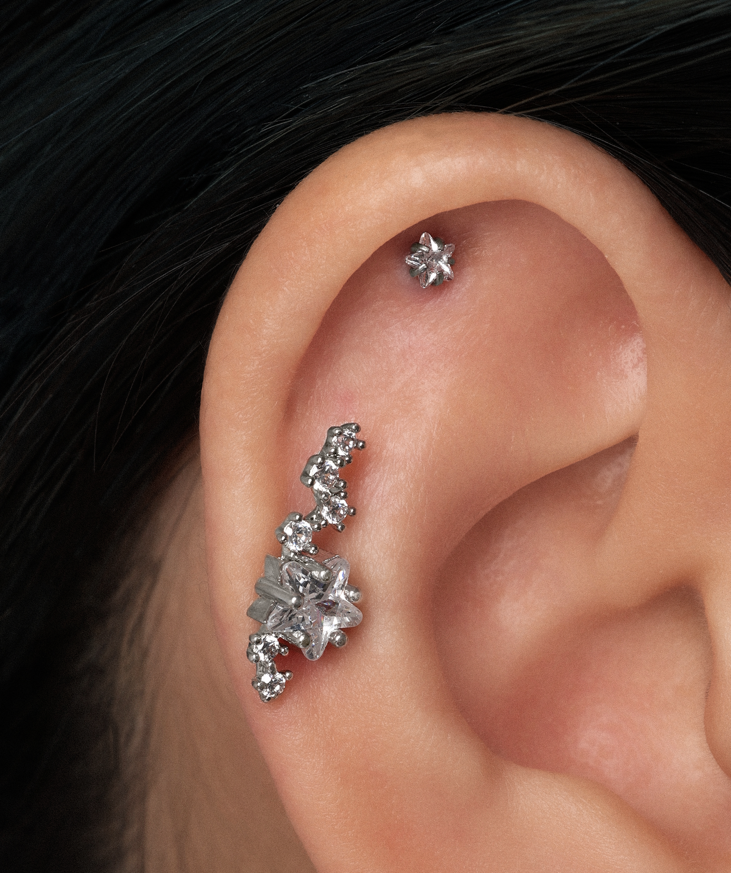 Dazzling Curved Star Flatback Stud