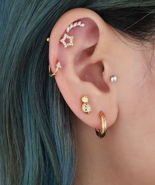 Hollow Star Vertical Helix Stud - OumoJewelry