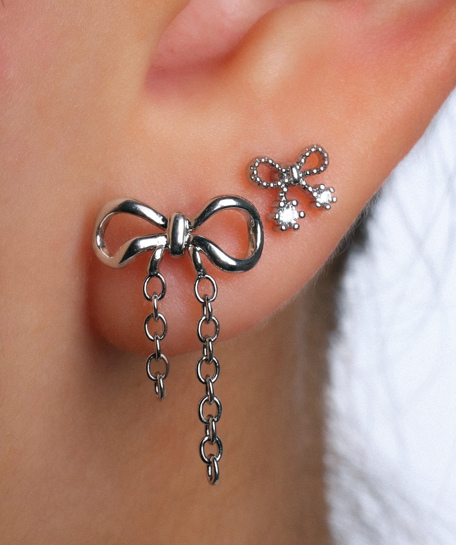 Twinkle Bow Stud - Stainless Steel - Upper Lobe, Helix - Oumo Jewelry