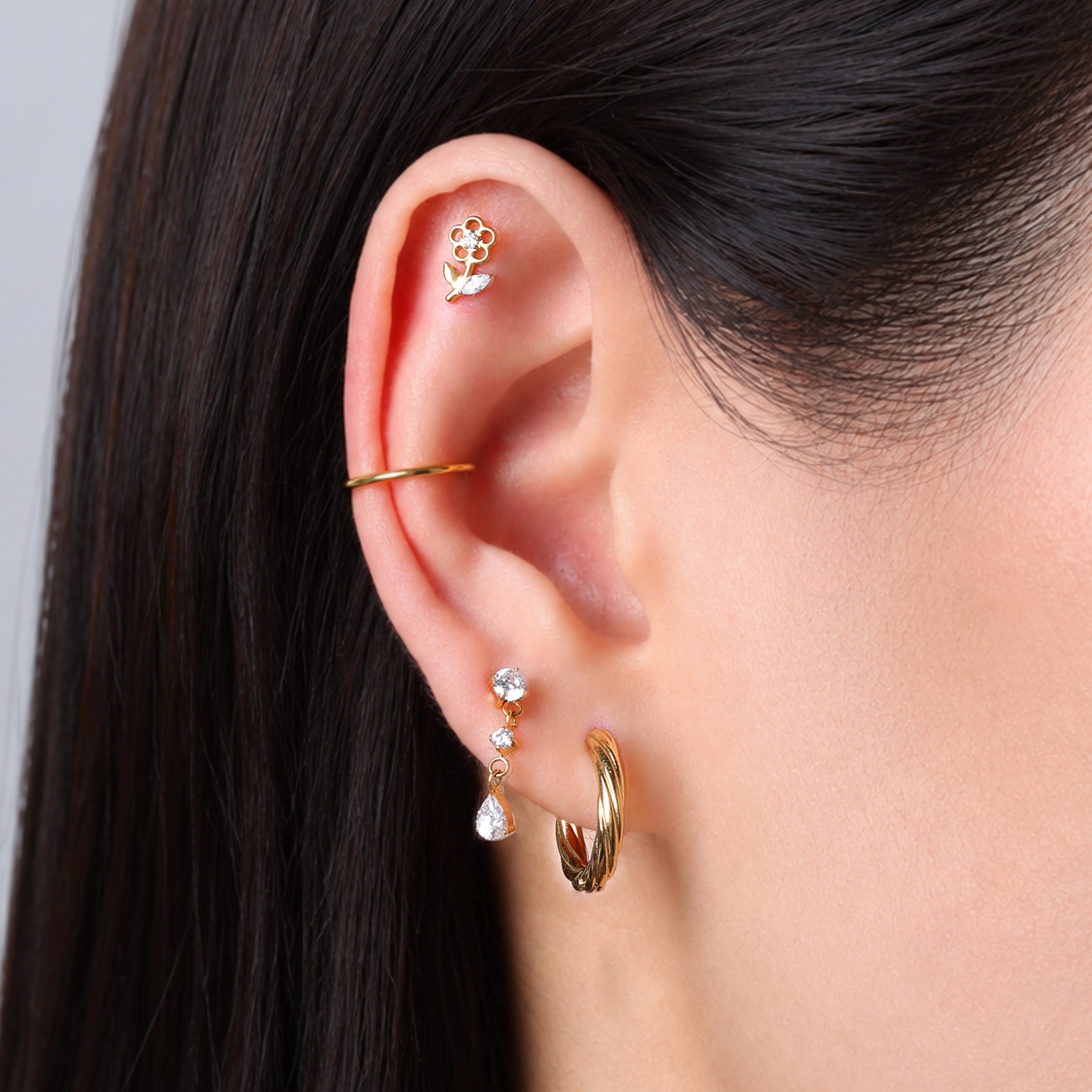 Titanium Ayla Flower Stud