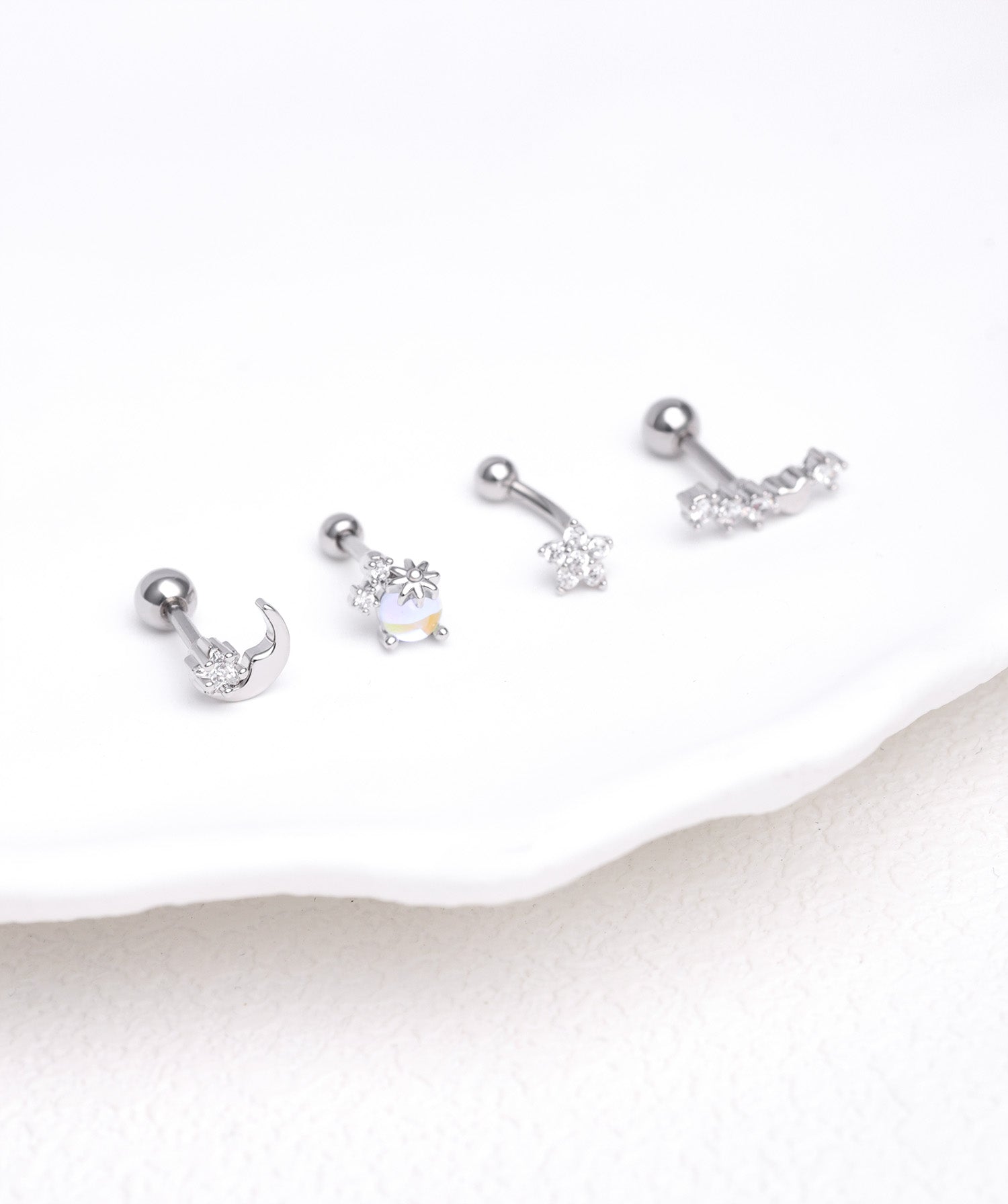 Lovely Crescent Moon Stud - OumoJewelry