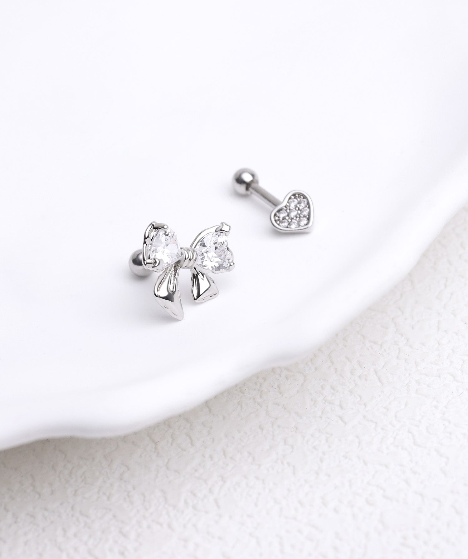 Heart Vertical Helix Stud - Stainless Steel - Vertical Helix - Oumo Jewelry