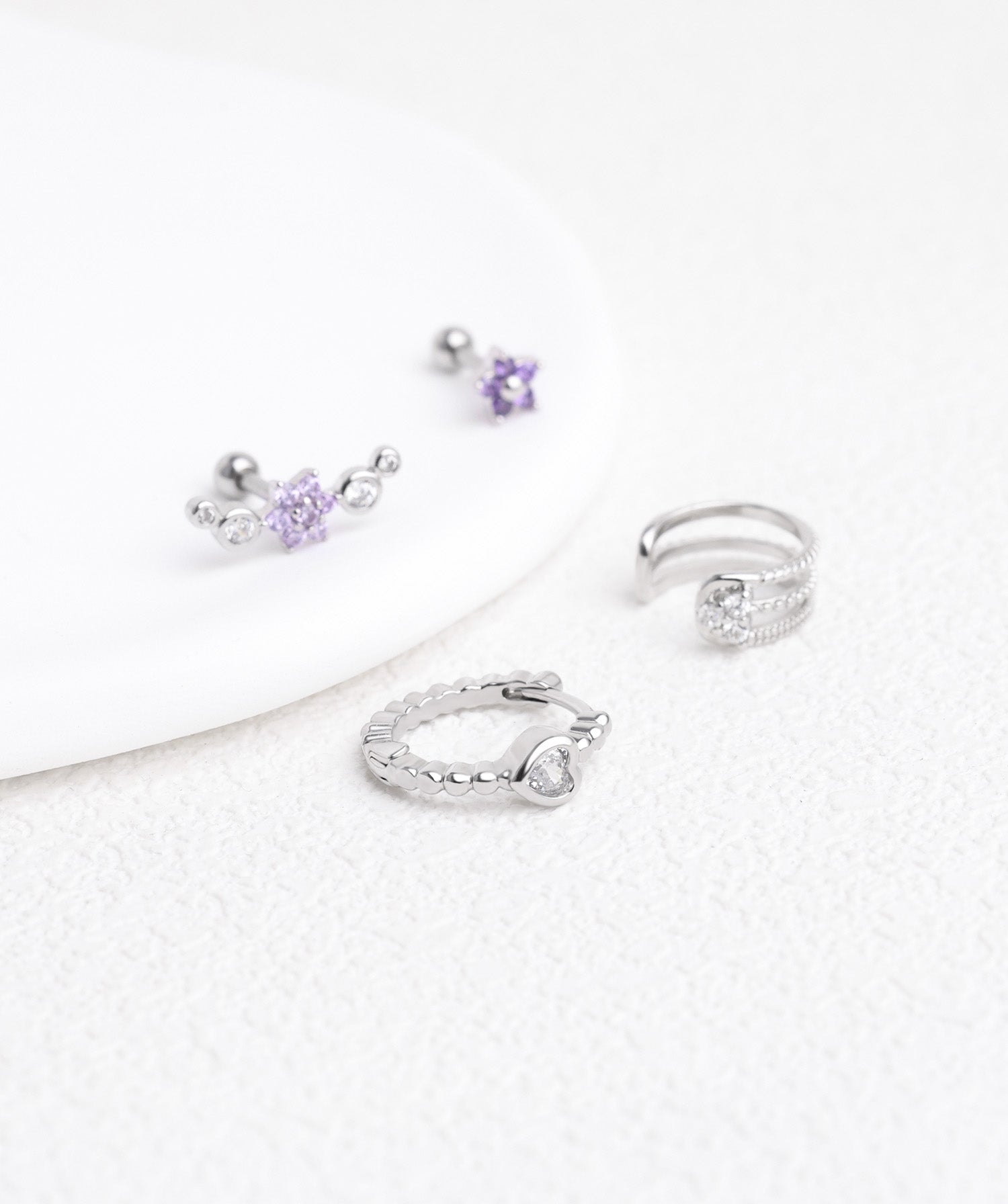 Sparkling Heart Hoops - OumoJewelry