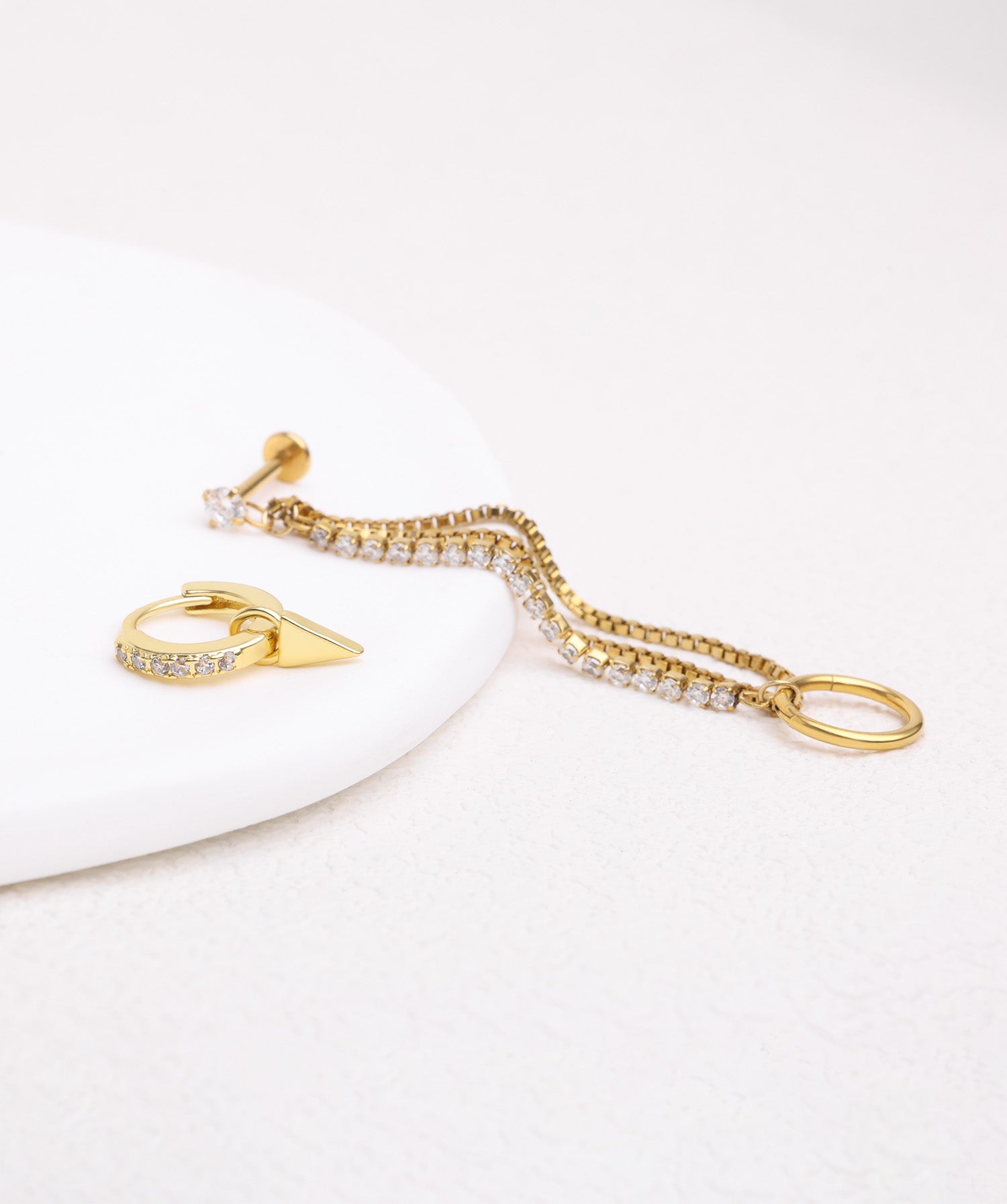 Sparkling Triple Chain - OumoJewelry