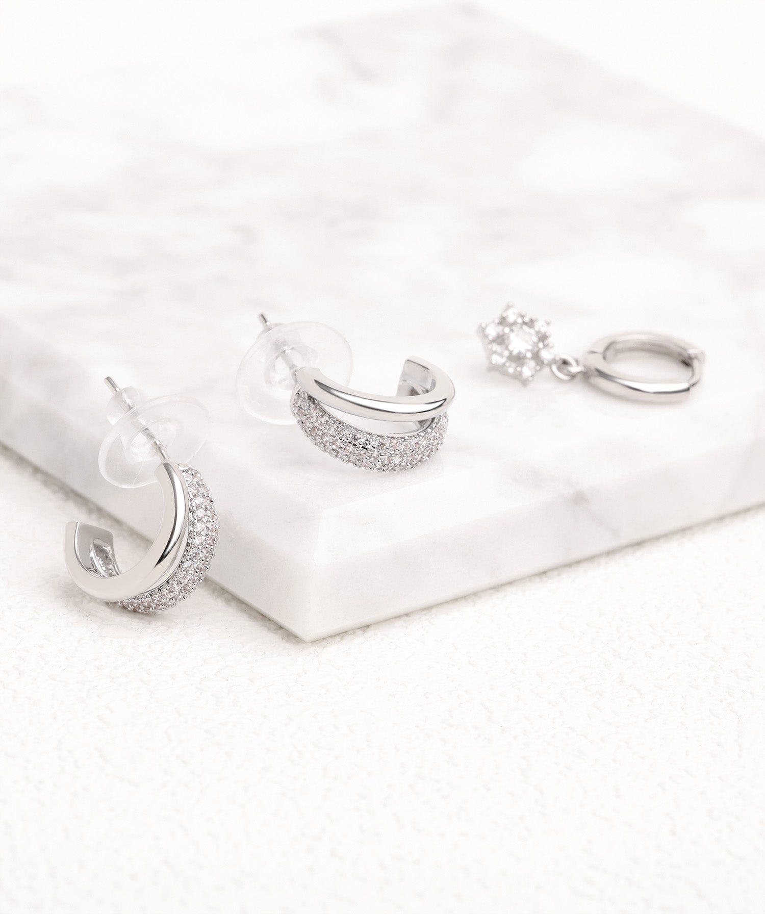 Sparkling Flower Drop - OumoJewelry