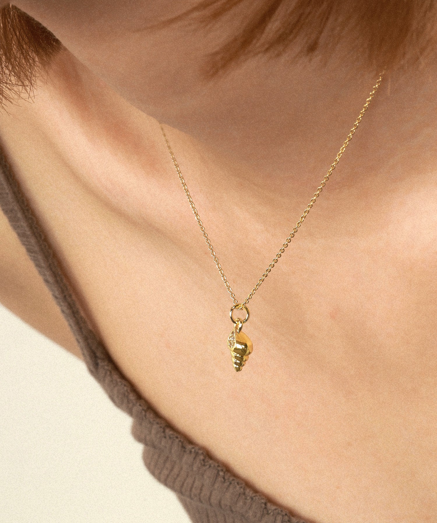 Twinkle Shell Necklace - OumoJewelry