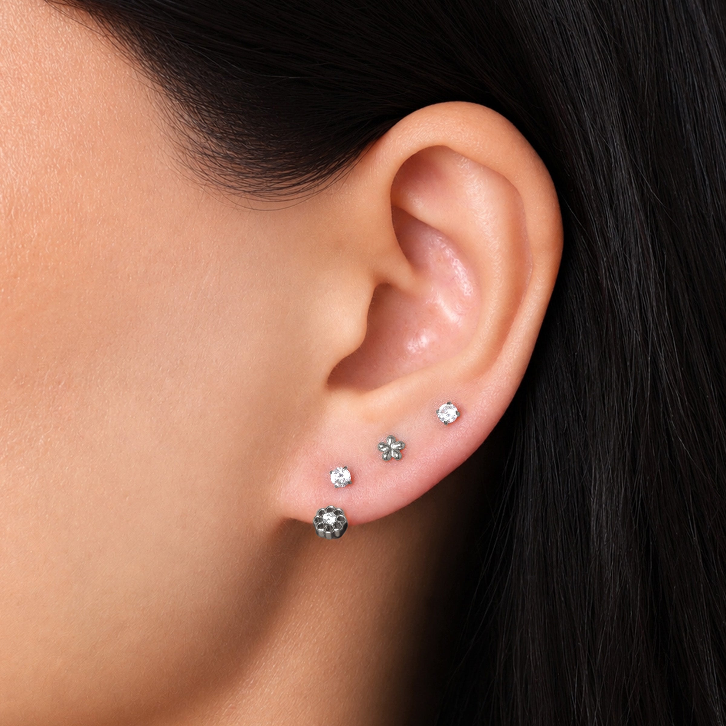 Titanium Round CZ Stud