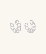 Floral Woven Hoop Earrings - Lobe - Oumo Jewelry