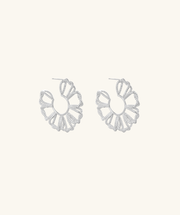 Floral Woven Hoop Earrings - Lobe - Oumo Jewelry