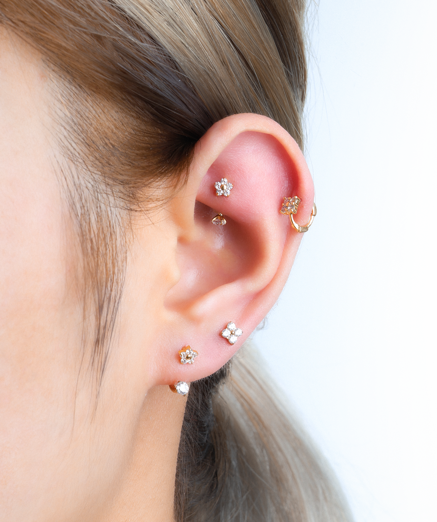 Titanium Flower Barbell - OumoJewelry