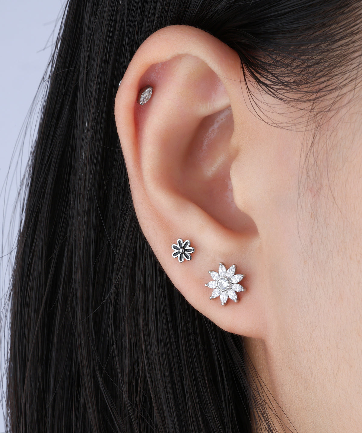 Cute Daisy Stud - Stainless Steel - Upper Lobe, Helix, Flat - Oumo Jewelry