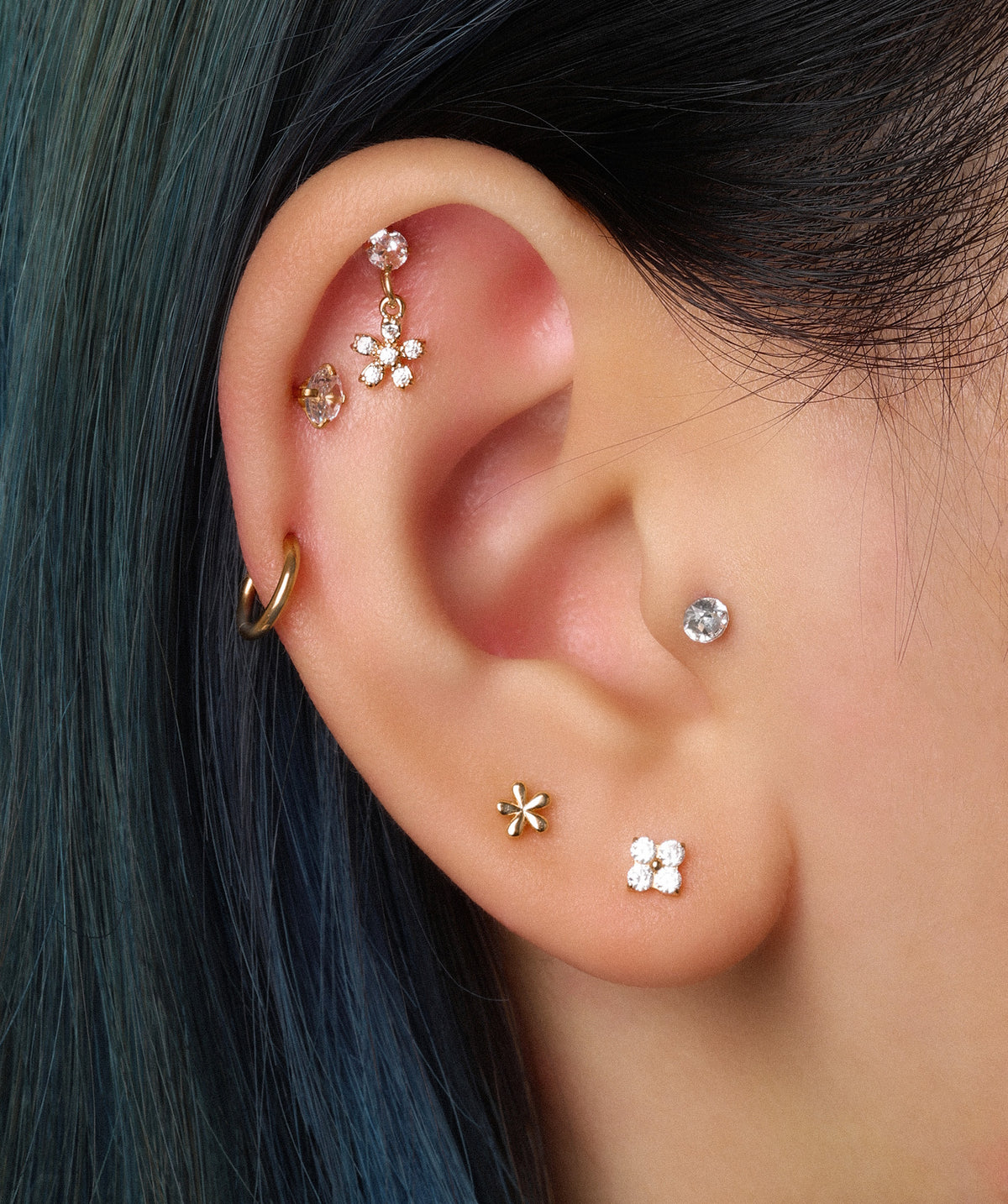 Titanium Lovely Flower Flatback Stud - Titanium - Helix, Forward Helix, Upper Lobe - Oumo Jewelry