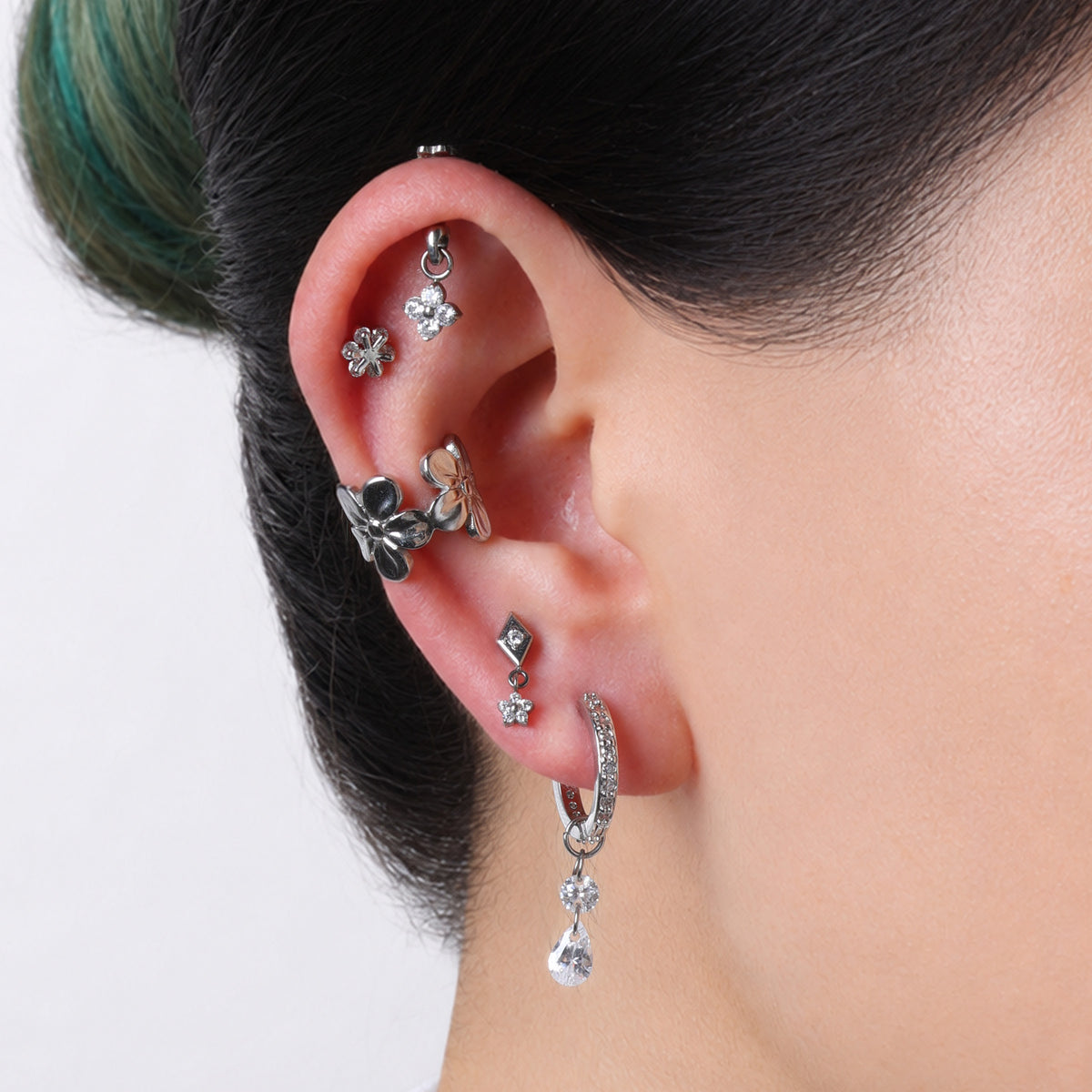 Titanium Flower Vertical Helix Flatback Stud - Titanium - Vertical Labret - Oumo Jewelry