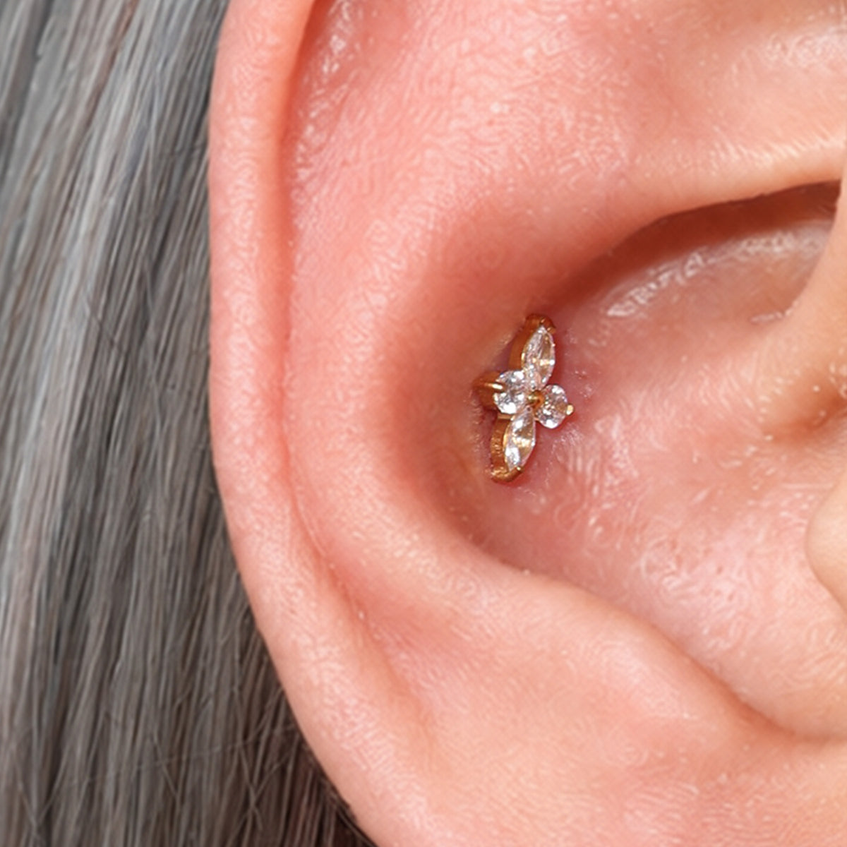 Titanium Calix Stud - Titanium - Helix, Upper Lobe, Conch - Oumo Jewelry