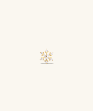 Sparkling Snowflake Stud - OumoJewelry