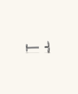 Titanium Spider Flatback Stud - OumoJewelry