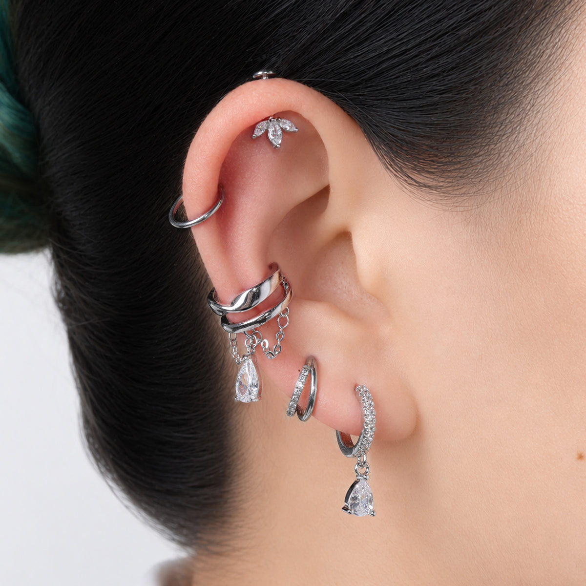 Trinova Vertical Helix Stud - Stainless Steel - Vertical Helix - Oumo Jewelry