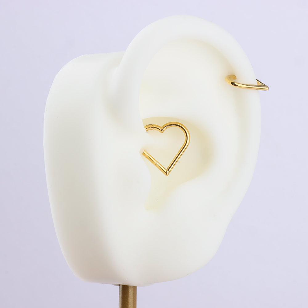 Heart Clicker Hoop - Stainless Steel - Daith - Oumo Jewelry