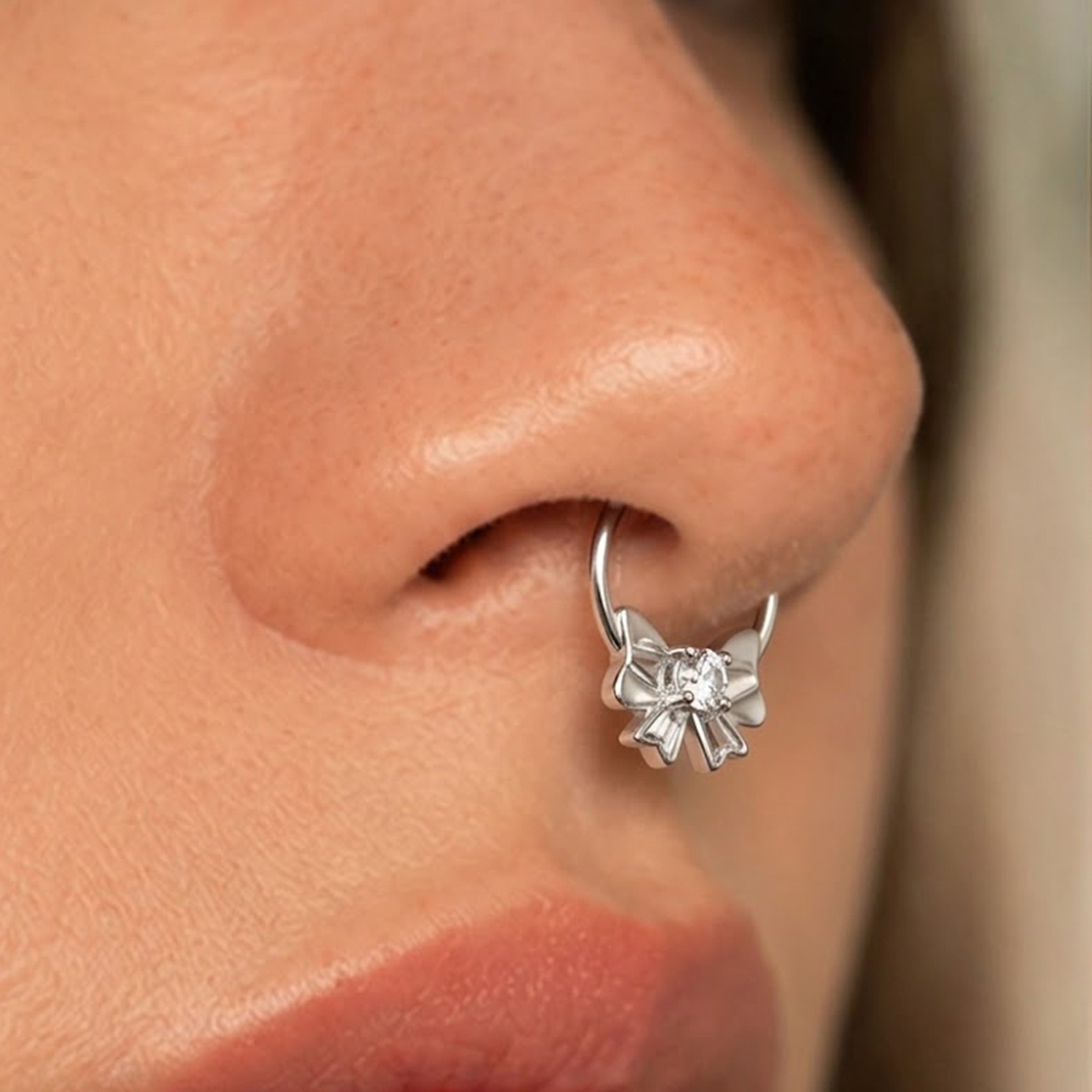 Ines Clicker Hoop