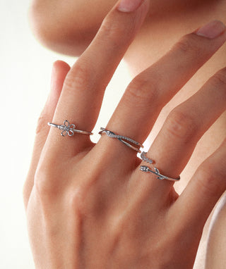 Twinkling Knot Ring - OumoJewelry