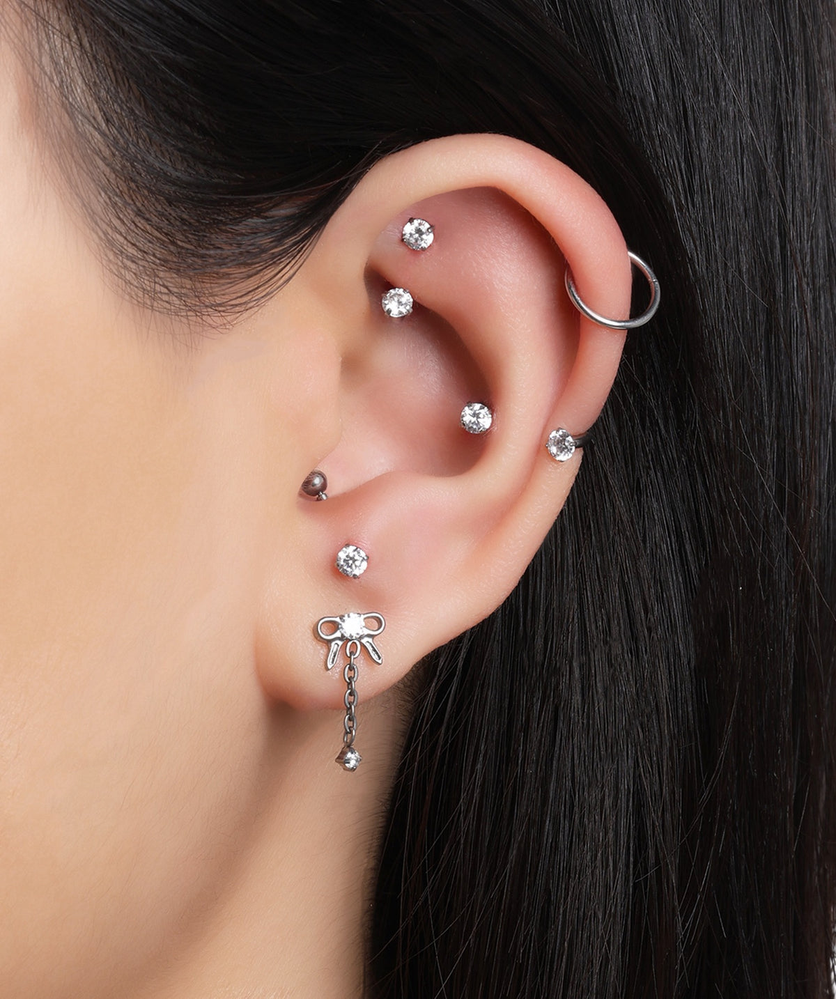 Titanium Bow Stud - Titanium - Helix, Upper Lobe, Lobe - Oumo Jewelry