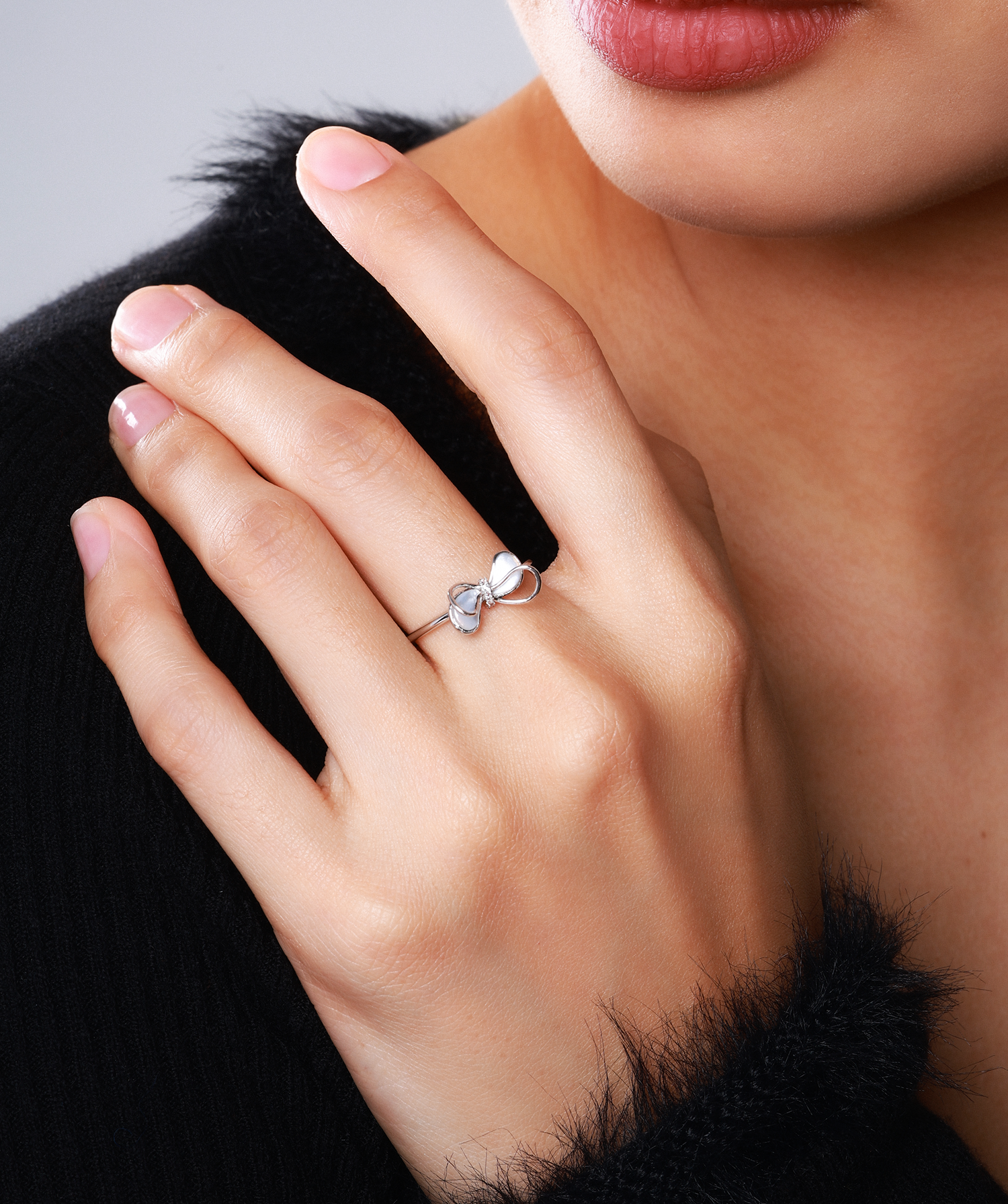 Silverbow Ring - OumoJewelry