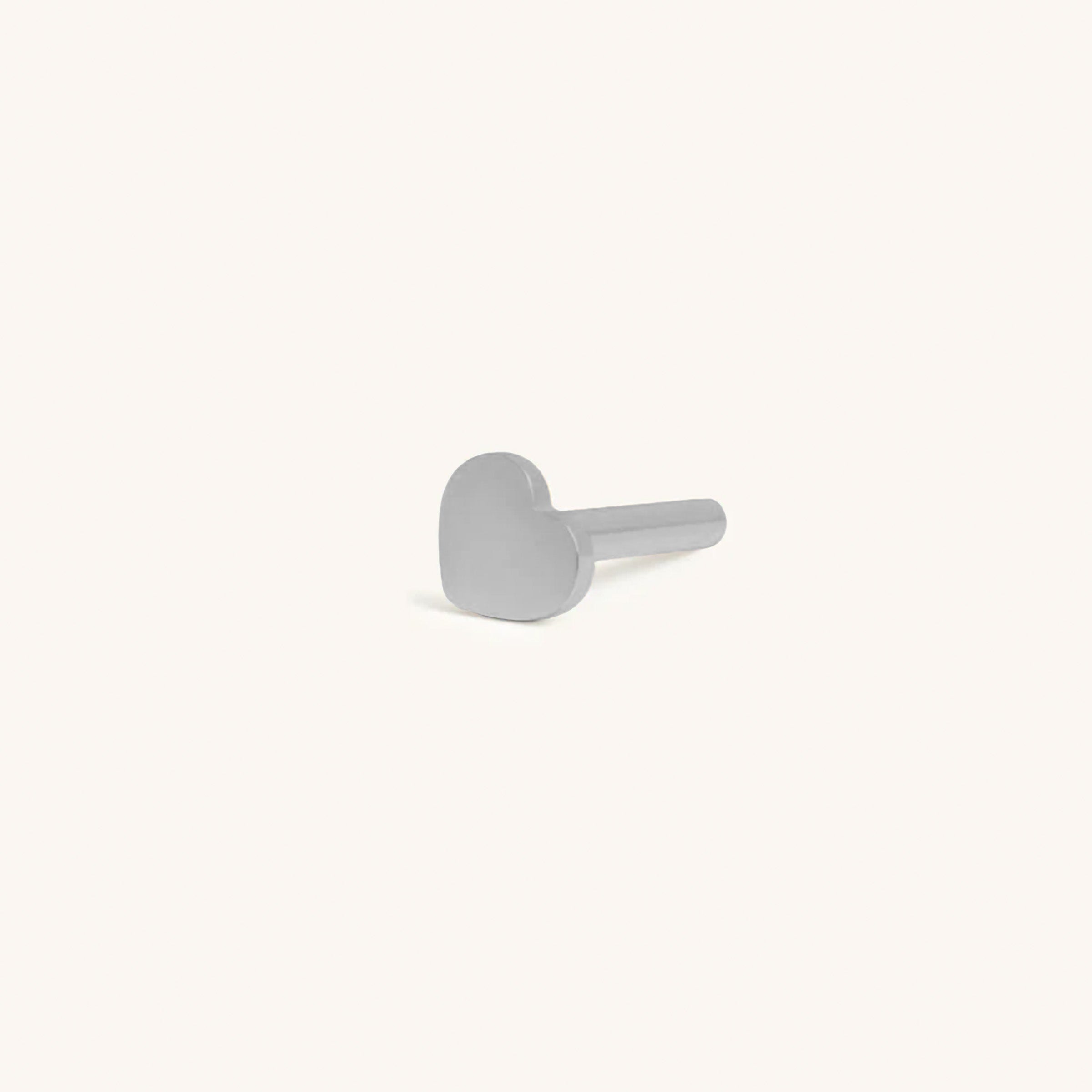 Heart Internal Threaded Flat Back Post (Titanium) - OumoJewelry