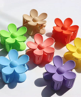 Flower Hair Claw - OumoJewelry