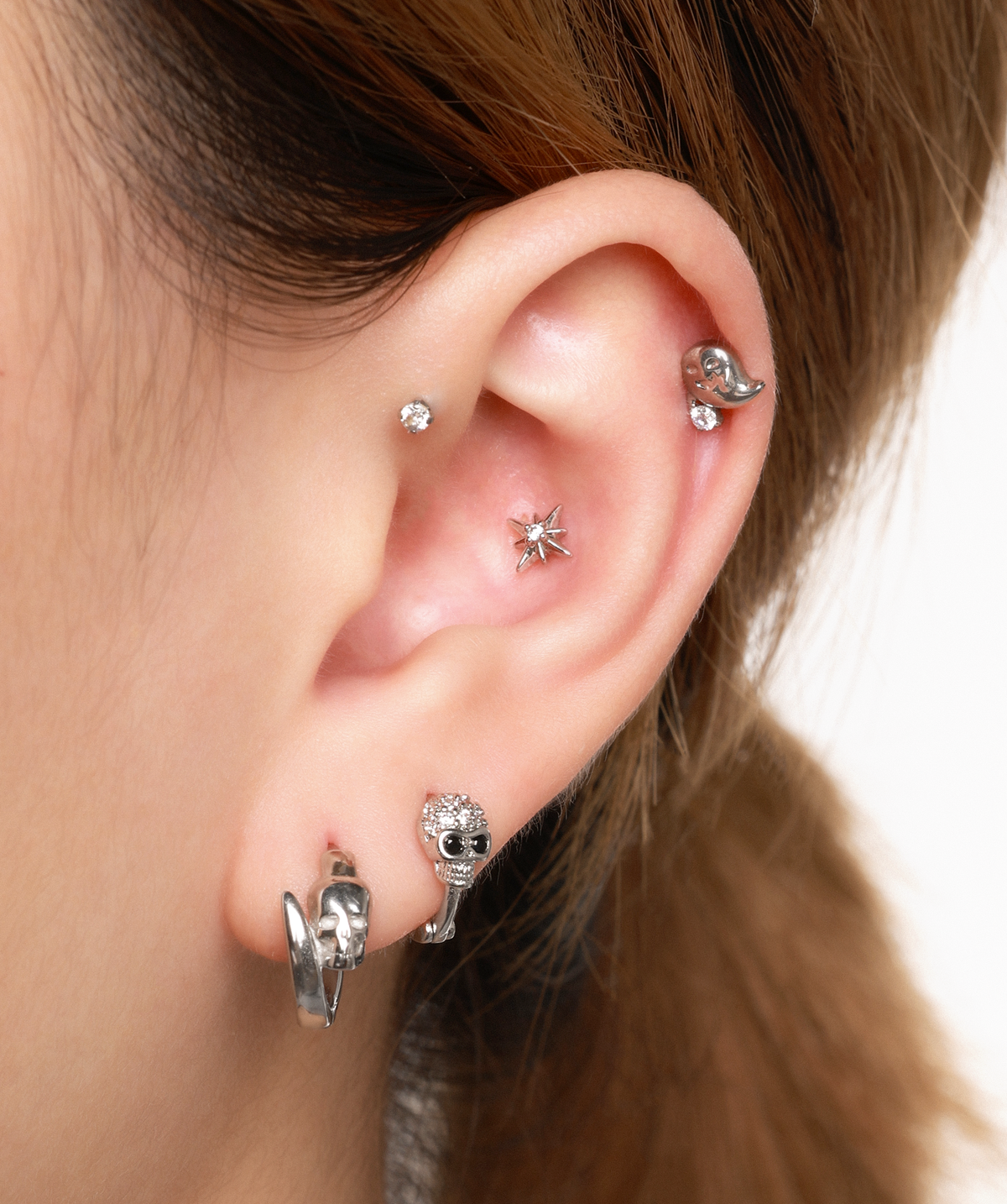 Skull Hoop Earrings - Stainless Steel - Oumo Jewelry