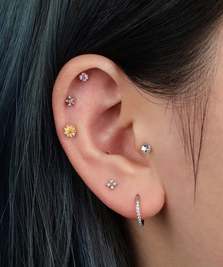 Mini Flower Stud - OumoJewelry