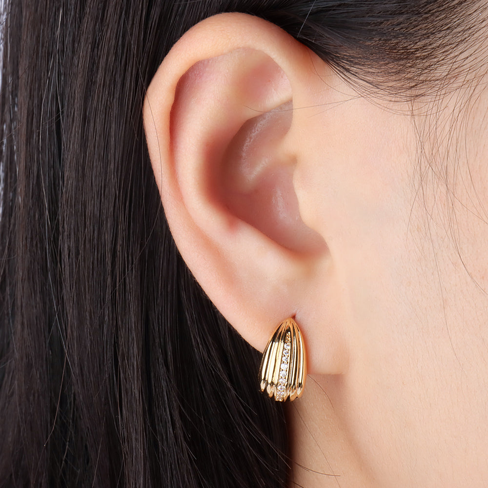 Basic Huggie Studs - Brass - Oumo Jewelry