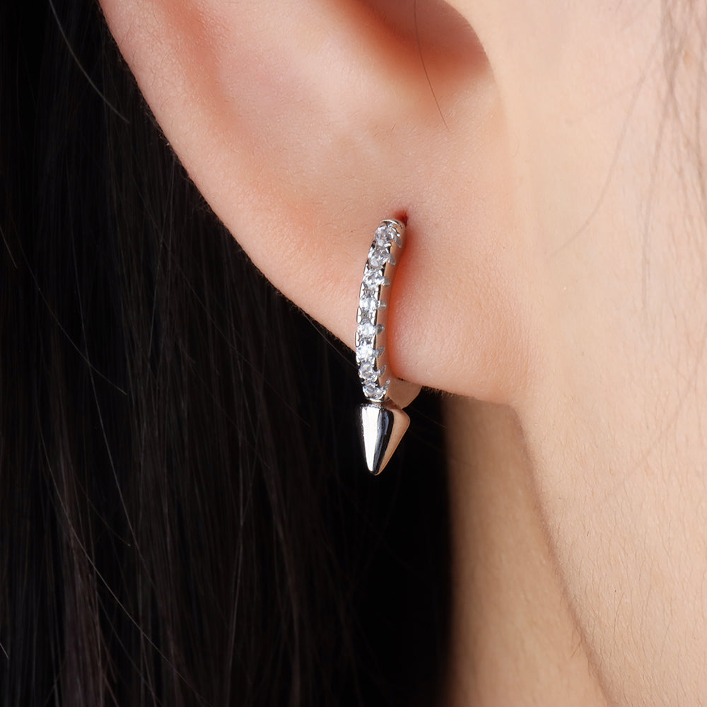 E23m12015 Punk Rivet Hoop Earrings - OhmoJewelry