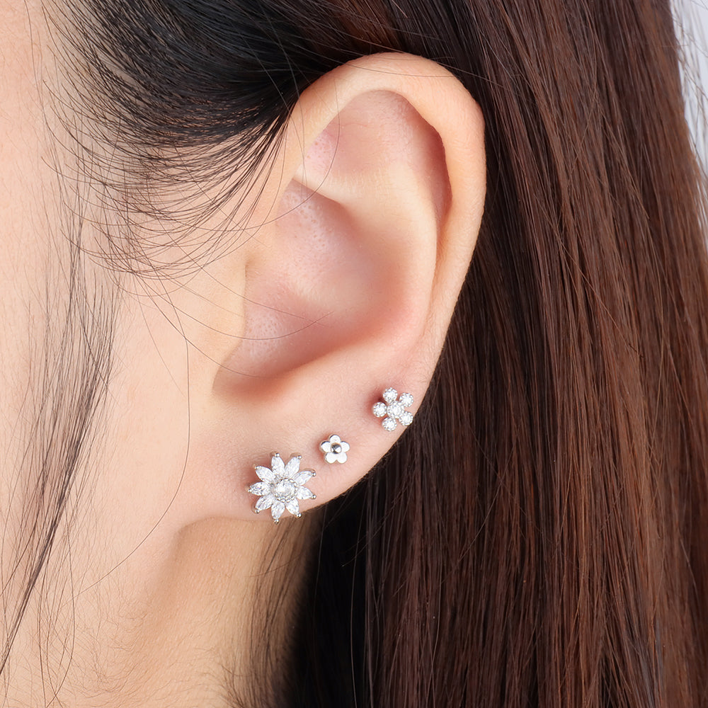 Gorgeous Flower Stud - Stainless Steel - Upper Lobe, Helix - Oumo Jewelry