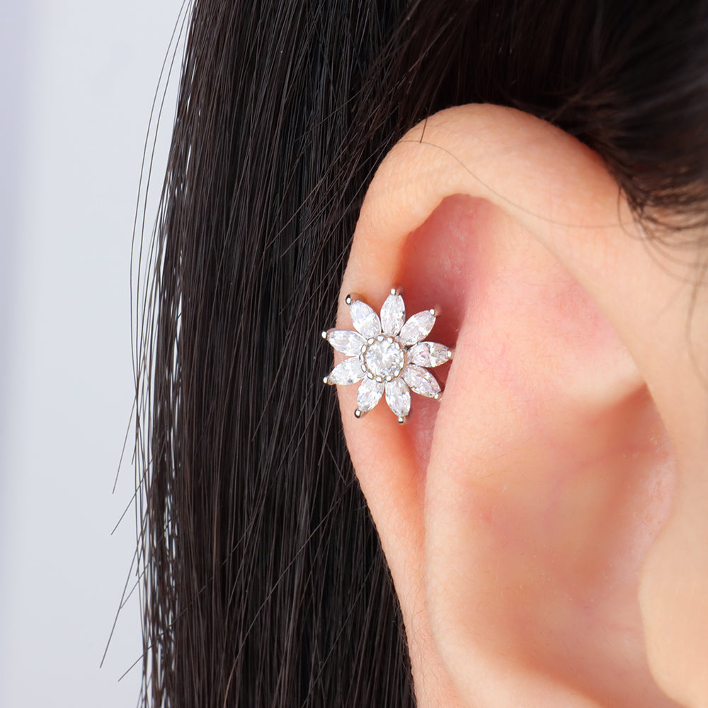 Gorgeous Flower Stud - Stainless Steel - Upper Lobe, Helix - Oumo Jewelry