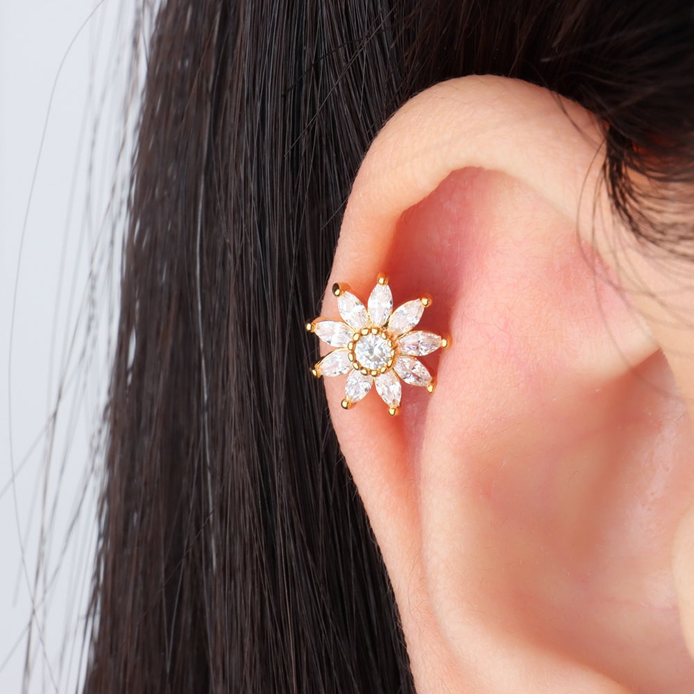 Gorgeous Flower Stud - Stainless Steel - Upper Lobe, Helix - Oumo Jewelry