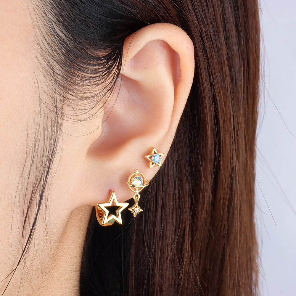 Eye-catching Star Helix Hoop - Brass - Upper Lobe - Oumo Jewelry
