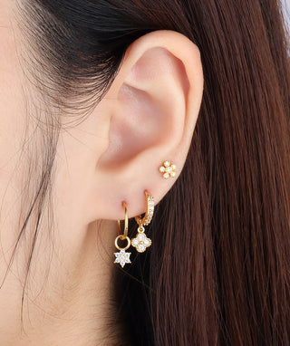 Shiny Flower Charm - OumoJewelry