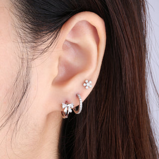 Shiny Bow Helix Hoop - OhmoJewelry