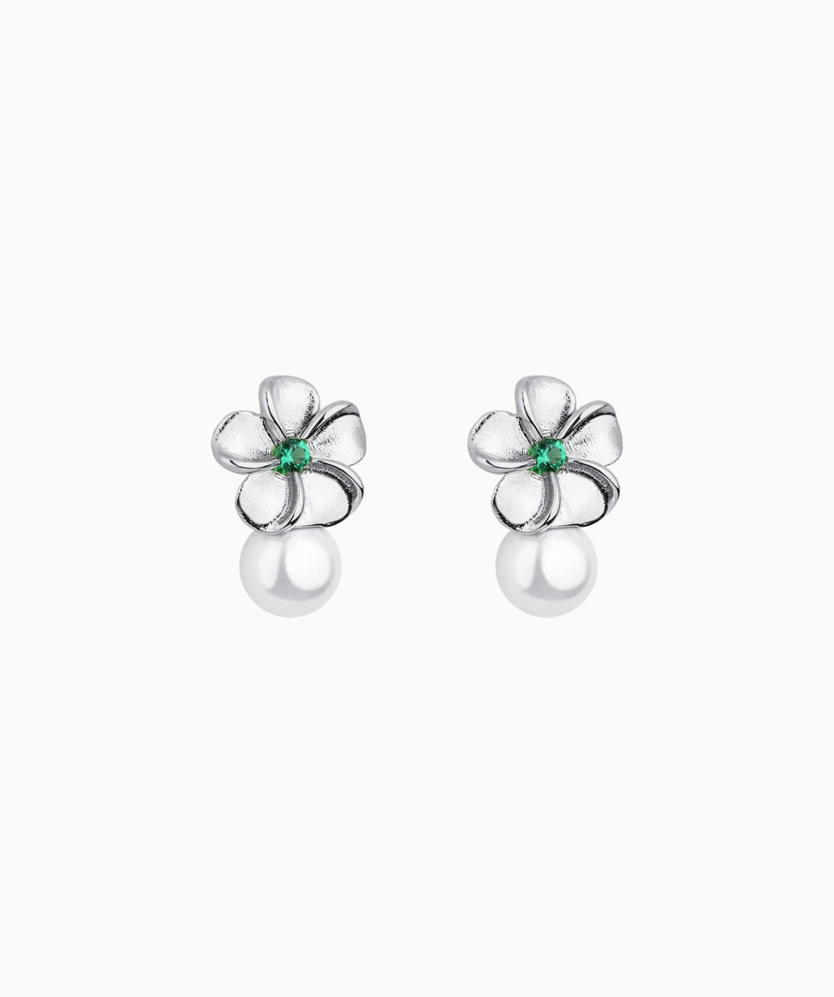 Pearl Flower Studs - Brass - Oumo Jewelry