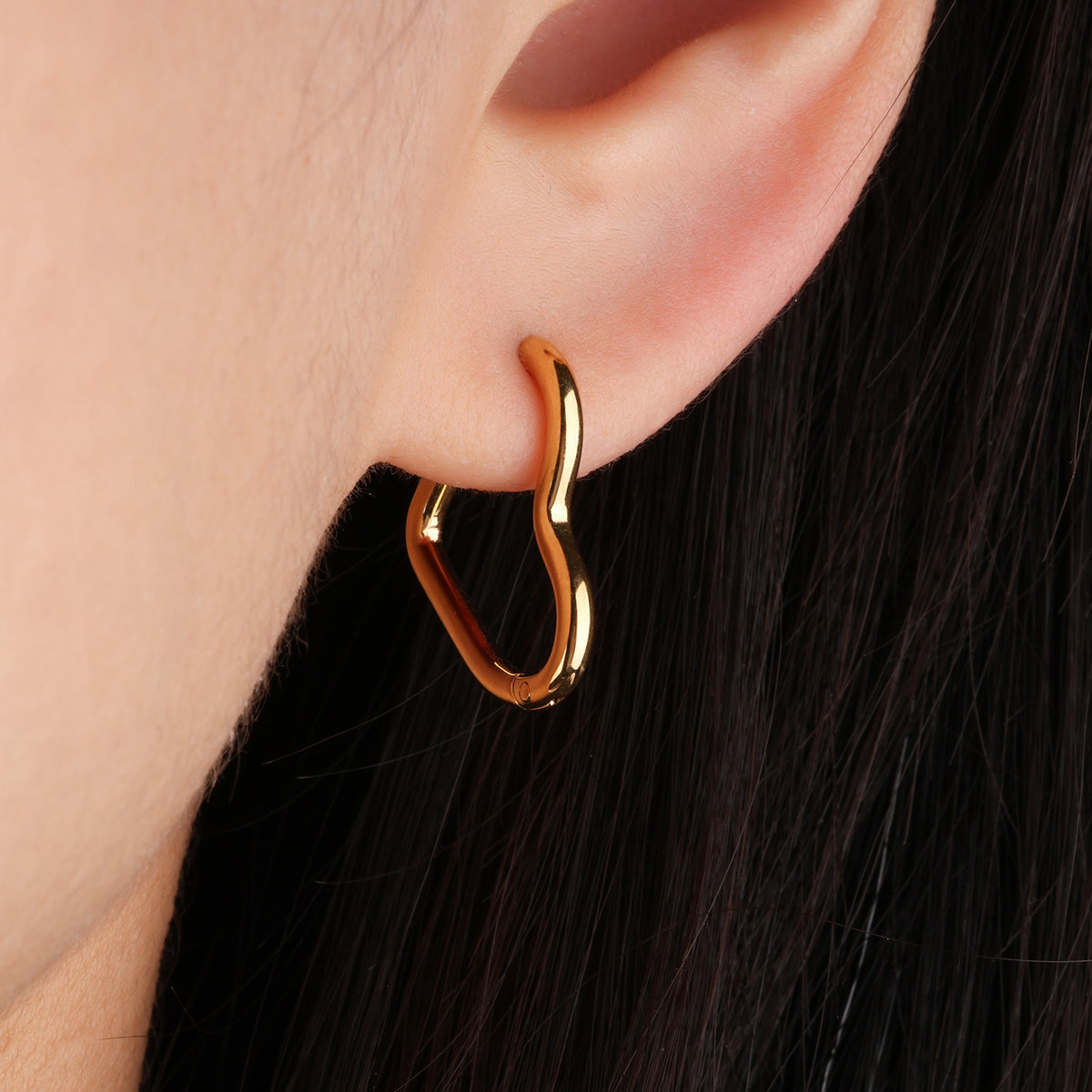 Simple Love Hoops - Stainless Steel - Oumo Jewelry
