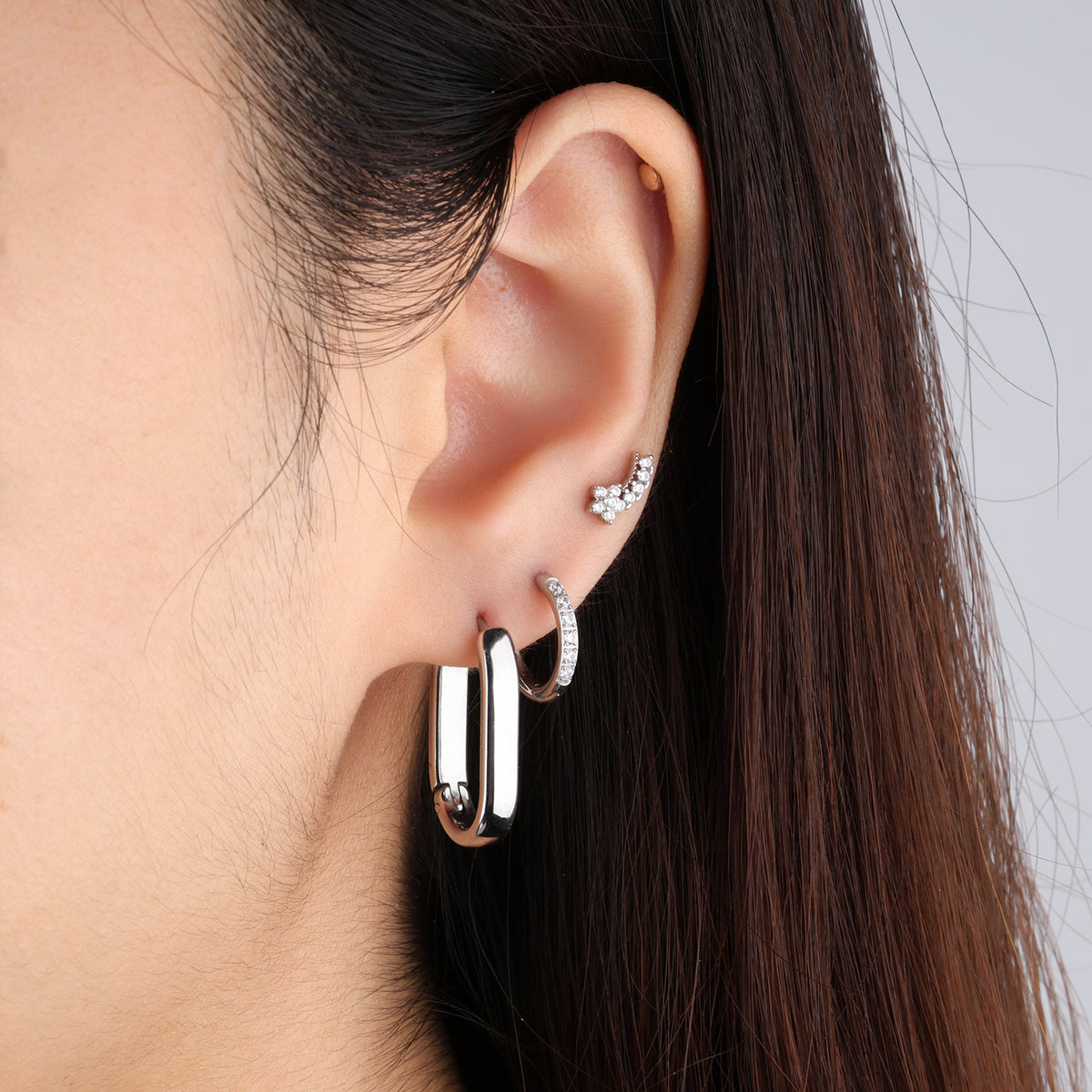 Classic U-Shaped Hoops - Stainless Steel - Oumo Jewelry