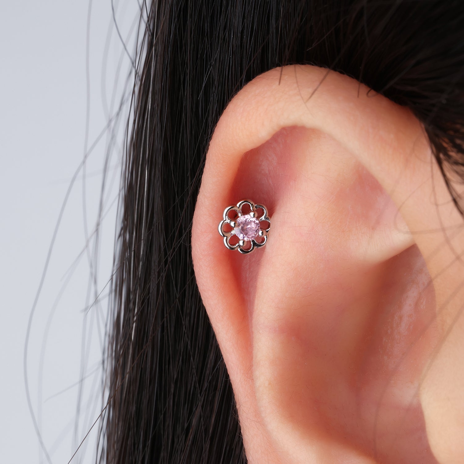 优化待上架 Hollow Flower Stud - OhmoJewelry